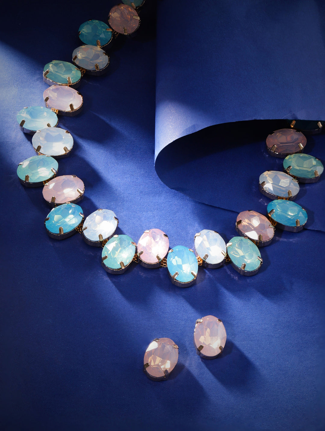 Rubans Azure Frontier Magic Multicolored Blue Stone Western Necklace Set