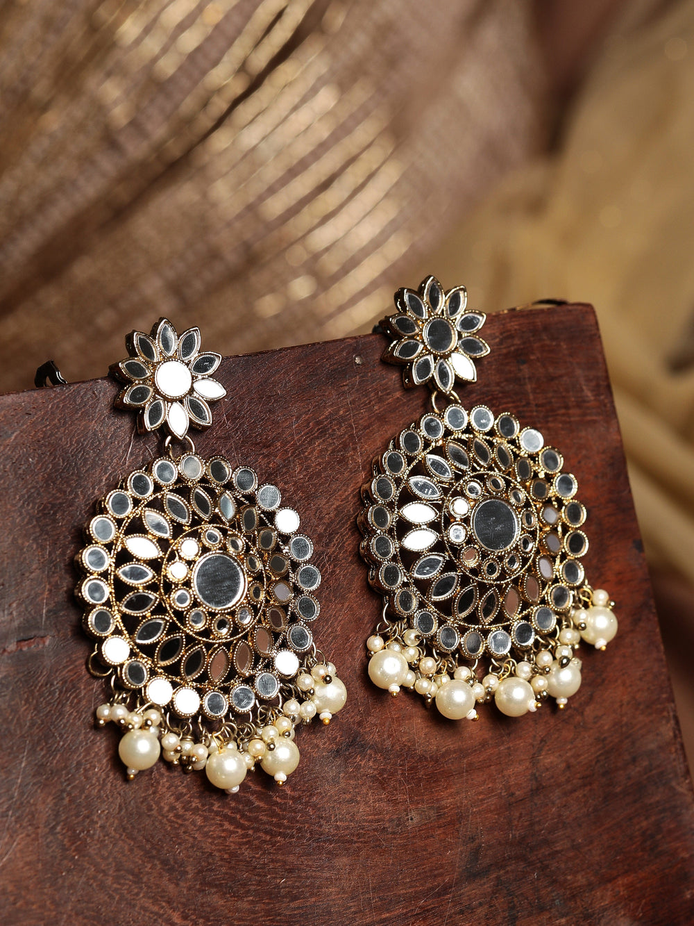 Rubans Dome Shaped Mirror Earrings With Pearls Earrings