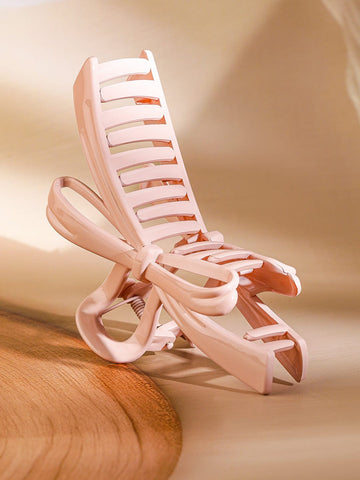 Rubans Elegant Pastel Pink Glossy Bow Design Hair Claw Clip for Stylish & Secure Hold Hair Accessory