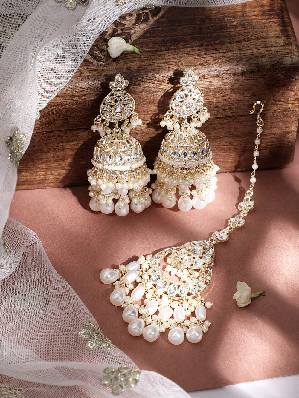 Rubans Gold Toned Kundan Stone Studded With Pearls Mangtikka & Earring Set. Earrings & mangtika Combo