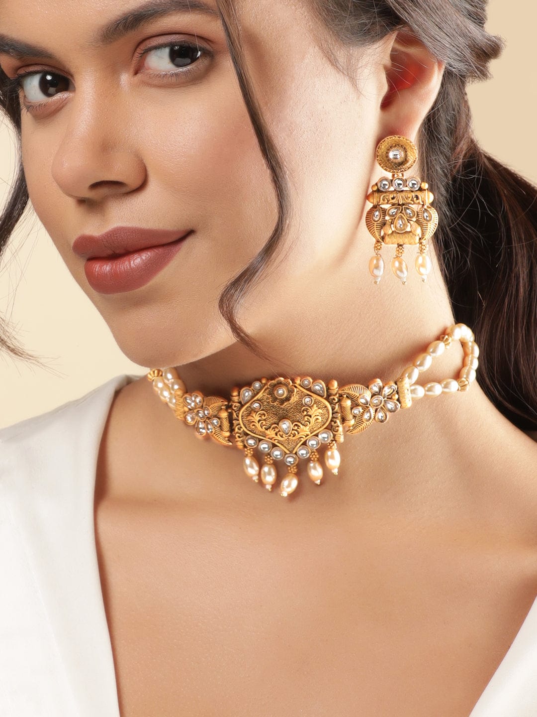 Rubans Gold-Toned Pendant with Off-White Beads Chain Choker Set Choker, Choker set & Kundan Choker set
