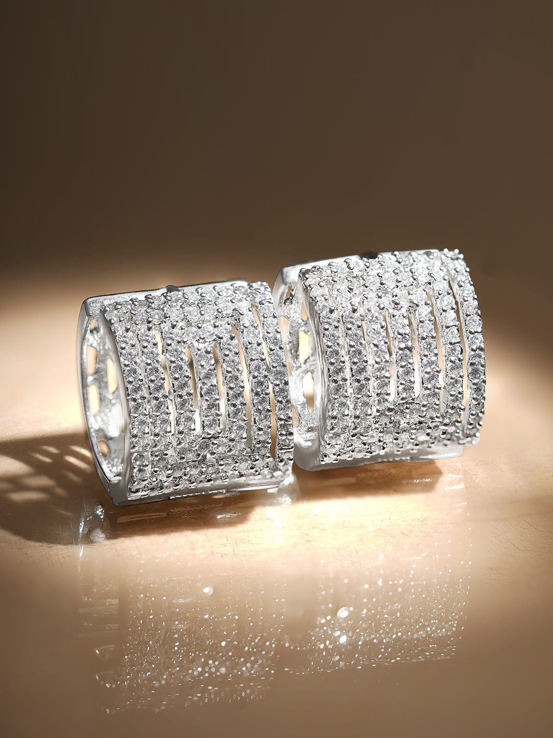 Rubans Rhodium plated Crystal zirconia Geometric Chic Demii-Fine Huggie Hoop Earrings Earrings