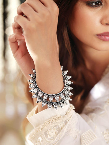 Rubans Set of 2 Artisan-Crafted Oxidized Silver-Plated Bangles Bangles & Bracelets