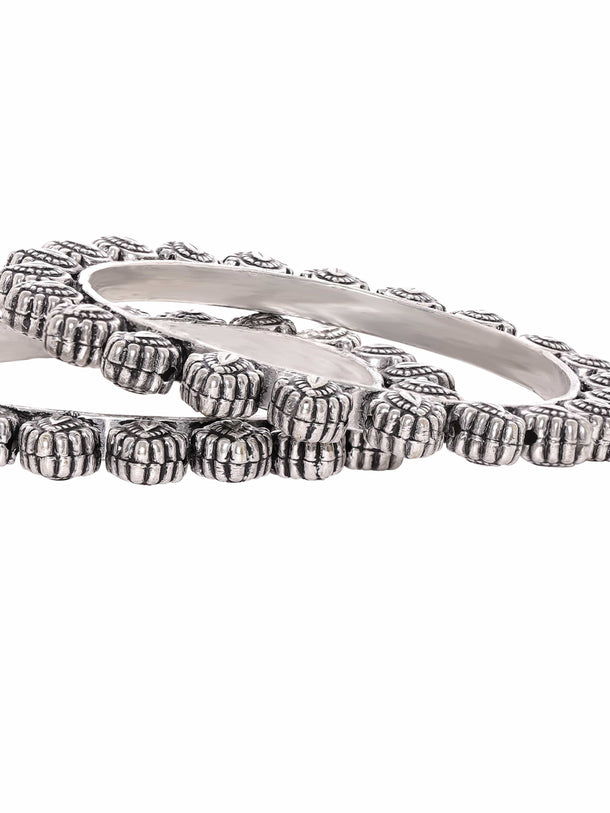 Rubans Set of 2 Exquisite Oxidized Silver-Plated Bangles Bangles & Bracelets
