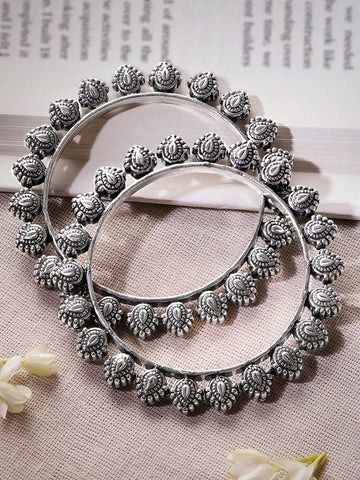 Rubans Set of 2 Exquisite Oxidized Silver-Plated Bangles Bangles & Bracelets