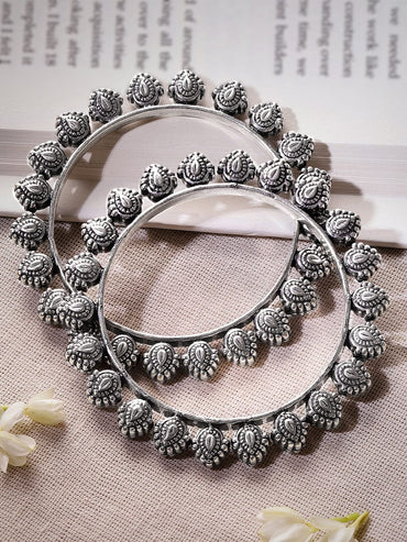 Rubans Set of 2 Exquisite Oxidized Silver-Plated Bangles Bangles & Bracelets
