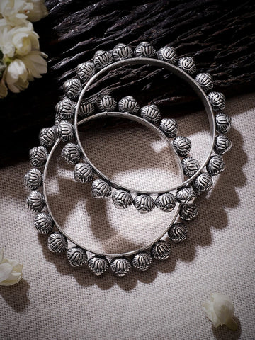 Rubans Set of 2 Handcrafted Oxidized Silver-Plated Bangles Bangles & Bracelets