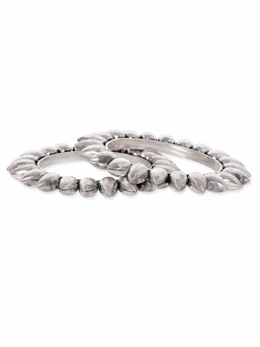 Rubans Set of 2 Oxidized Silver-Plated Bangles Vintage Elegance Bangles & Bracelets