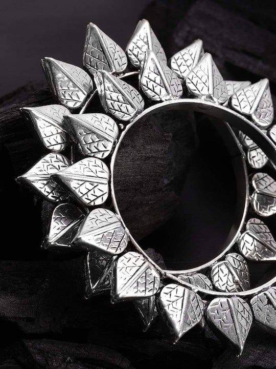 Rubans Set Of 2 Oxidized Silver-Plated Handcrafted Bangles Bangles & Bracelets
