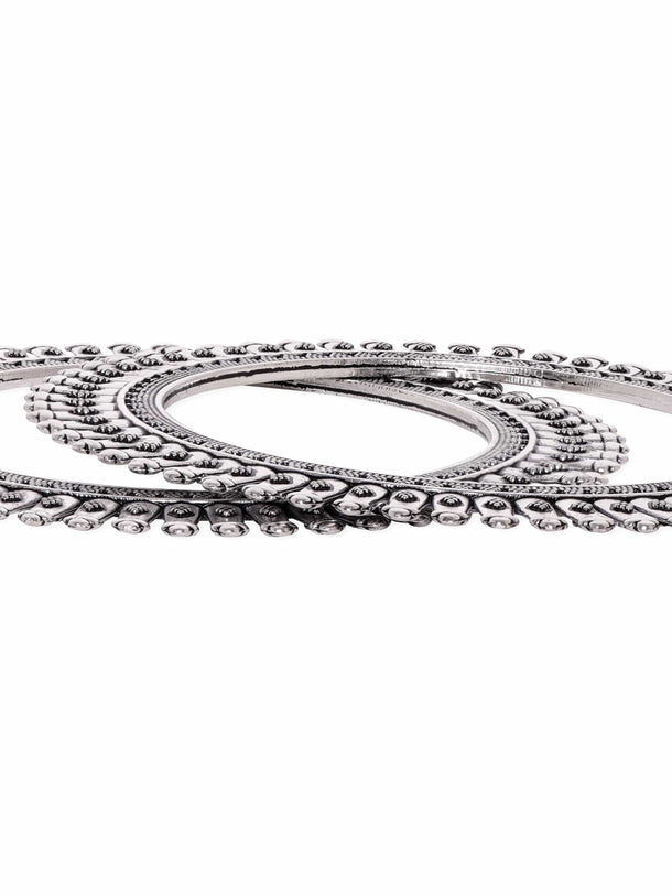 Rubans Set Of 2 Vintage-Inspired Oxidized Silver Plated Bangles Bangles & Bracelets