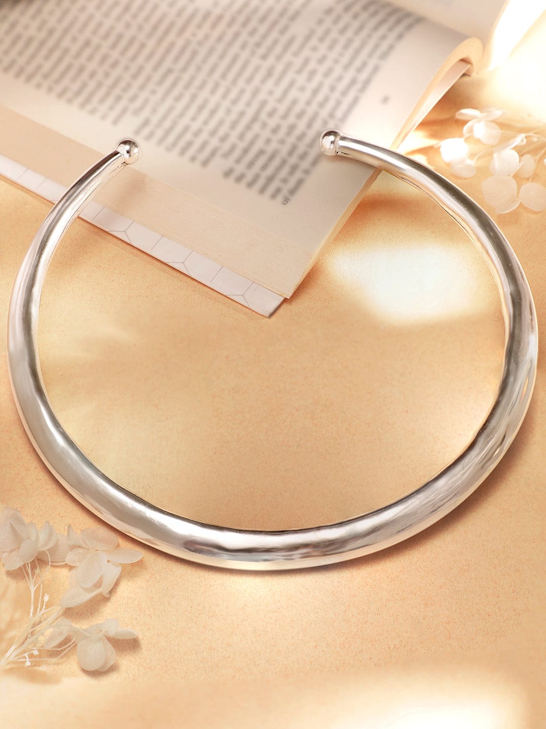 Enchanting Bold Simplicity Oxidised Choker – Rubans
