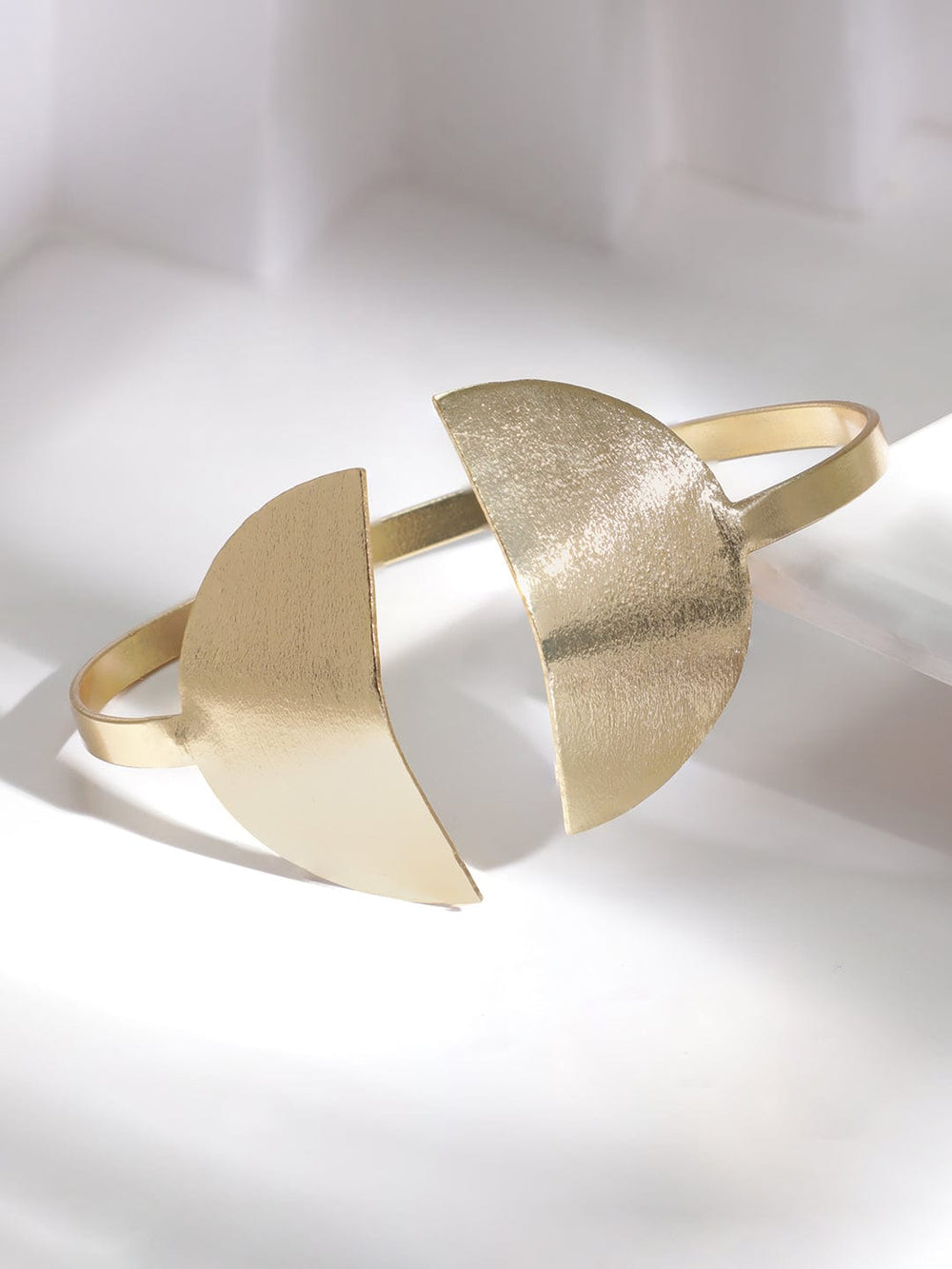 Rubans Stainless Steel 18 KT Gold Plated Waterproof , Tarnish Free Heart Bracelet Bracelet