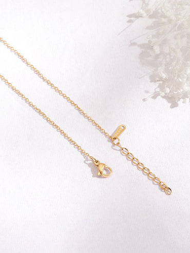 Rubans Voguish 18 KT Gold Plated Cubic Ziconia Studded Heart Shaped Pendant Necklace and Chains