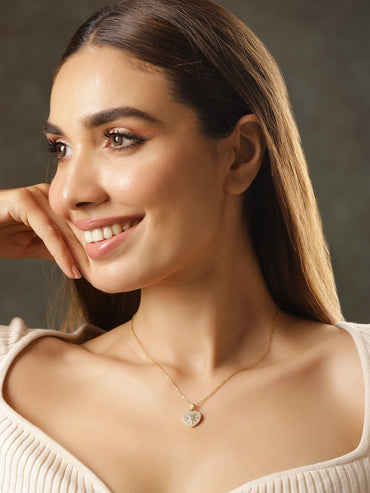 Rubans Voguish 18 KT Gold Plated Cubic Ziconia Studded Heart Shaped Pendant Necklace and Chains