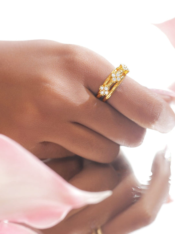 Rubans Voguish 18K Gold-Plated Stainless Steel Tarnish-Free Waterproof Floral Cluster Cubic Zirconia Detailing Adjustable Ring Rings