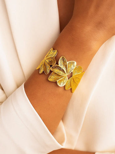 Rubans Voguish 18K Gold-Plated Stainless Steel Tarnish-Free Waterproof Floral Petal Cuff Bracelet Bracelet