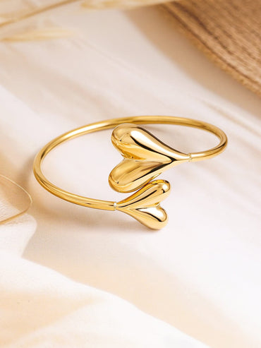 Rubans Voguish 18K Gold Plated Stainless Steel Tarnish-Free Waterproof Heart Design Open Cuff Bracelet Wristwear