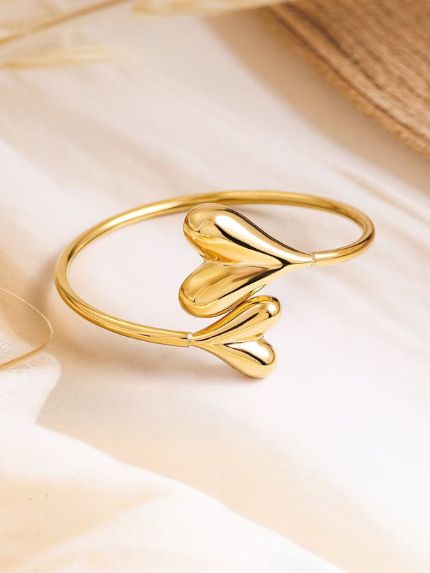 Rubans Voguish 18K Gold Plated Stainless Steel Tarnish-Free Waterproof Heart Design Open Cuff Bracelet Wristwear