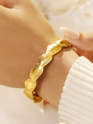 Rubans Voguish  18K Gold Plated Stainless Steel Tarnish Free Waterproof Wavy Textured Bracelet Wristwear