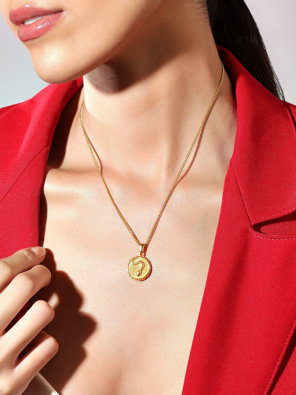 Rubans Voguish 18K Gold Plated Stainless Steel Waterproof Chin With Circle Embossed Pendant. Necklaces, Chains & necklace