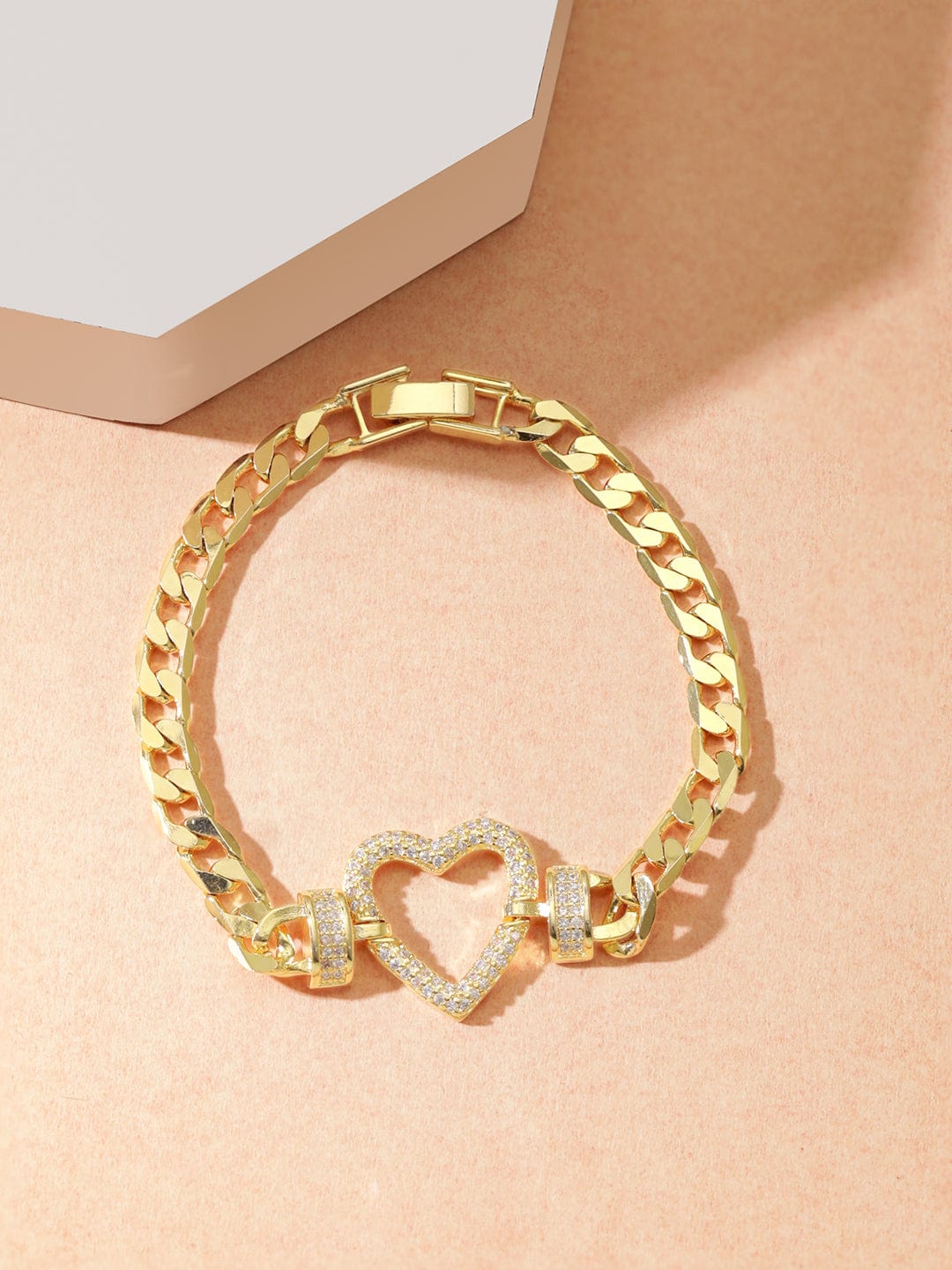 Rubans Voguish 18K Gold Plated Zirconia Pave studded Cuban Chain Heart Classy bracelet Bracelets