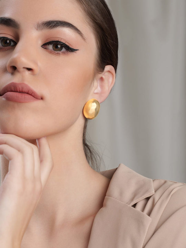 Rubans Voguish Classic and Elegant Stud Earrings" Earrings