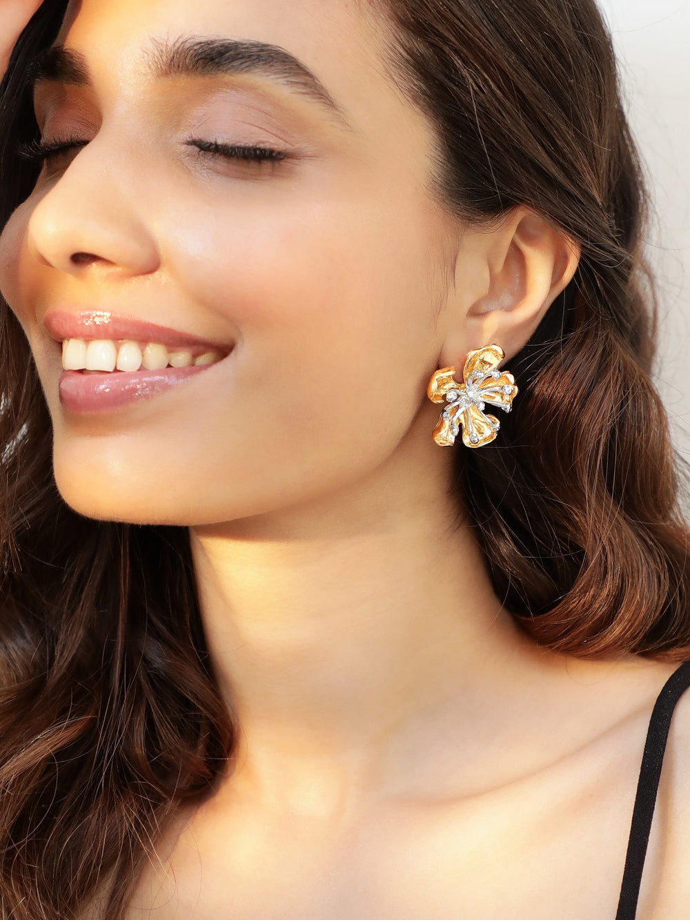 Rubans Voguish Gold-Plated Floral Studs Earrings Earrings