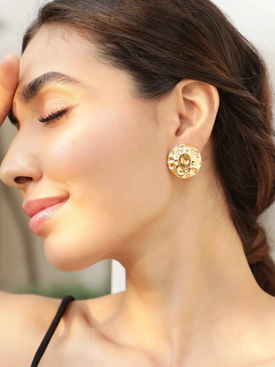 Rubans Voguish Gold-Plated Kundan-Studded Circular Studs Earrings Studs Earrings