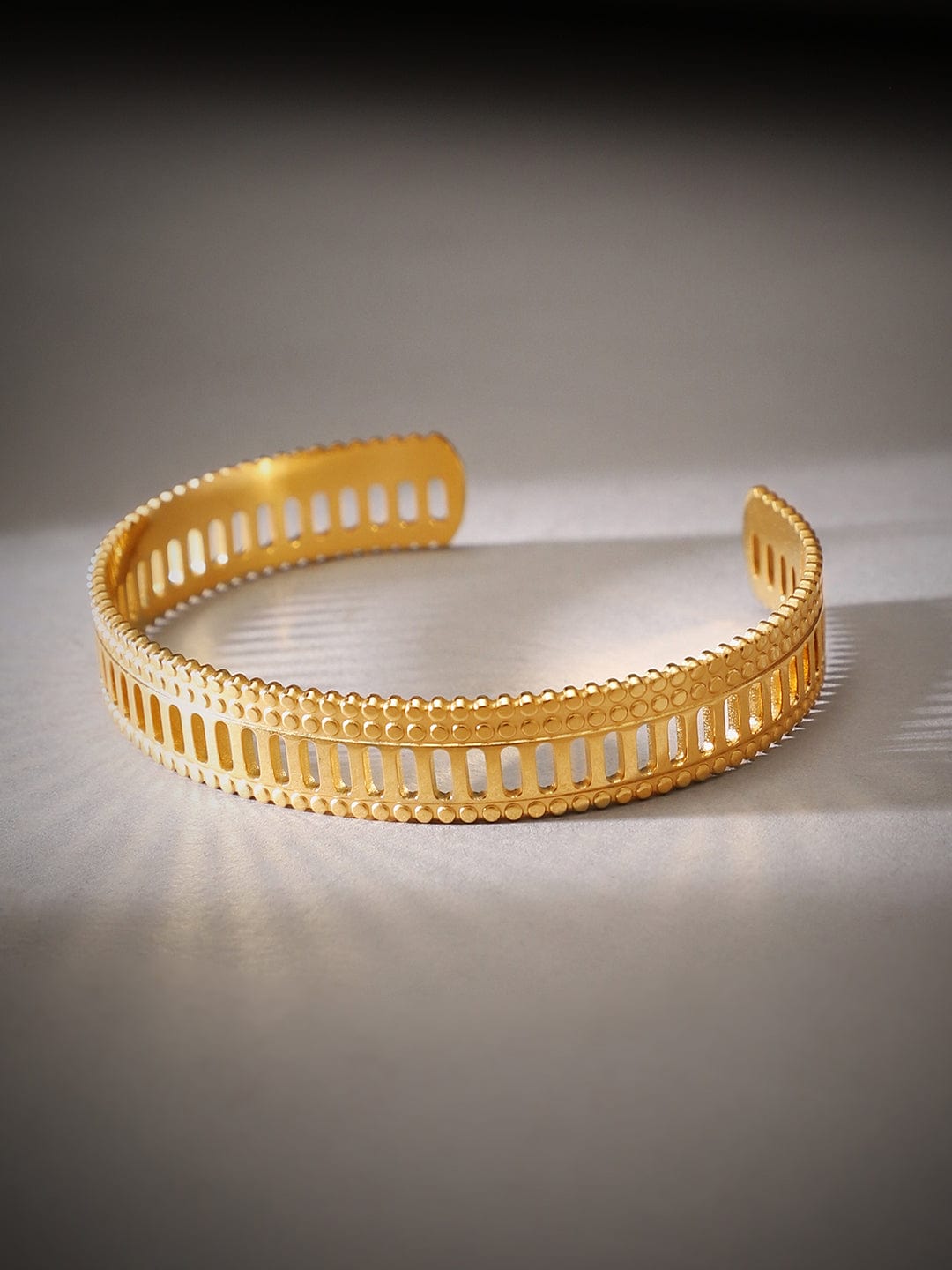 Rubans Voguish Gold Tonedstainless Steel Minimal Adjustable Bracelet Bangles & Bracelets
