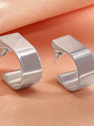Rubans Voguish Modern Elegance Silver Plated Hoop Earrings Earrings