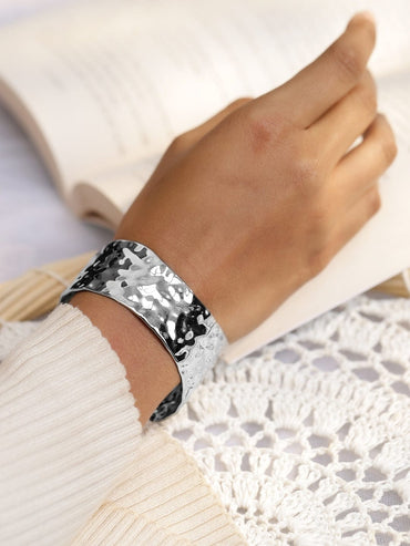 Rubans Voguish Rhodium-Plated Stainless Steel Tarnish-Free Waterproof Hammered Cuff Bracelet Wristwear