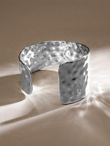 Rubans Voguish Rhodium-Plated Stainless Steel Tarnish-Free Waterproof Hammered Cuff Bracelet Wristwear