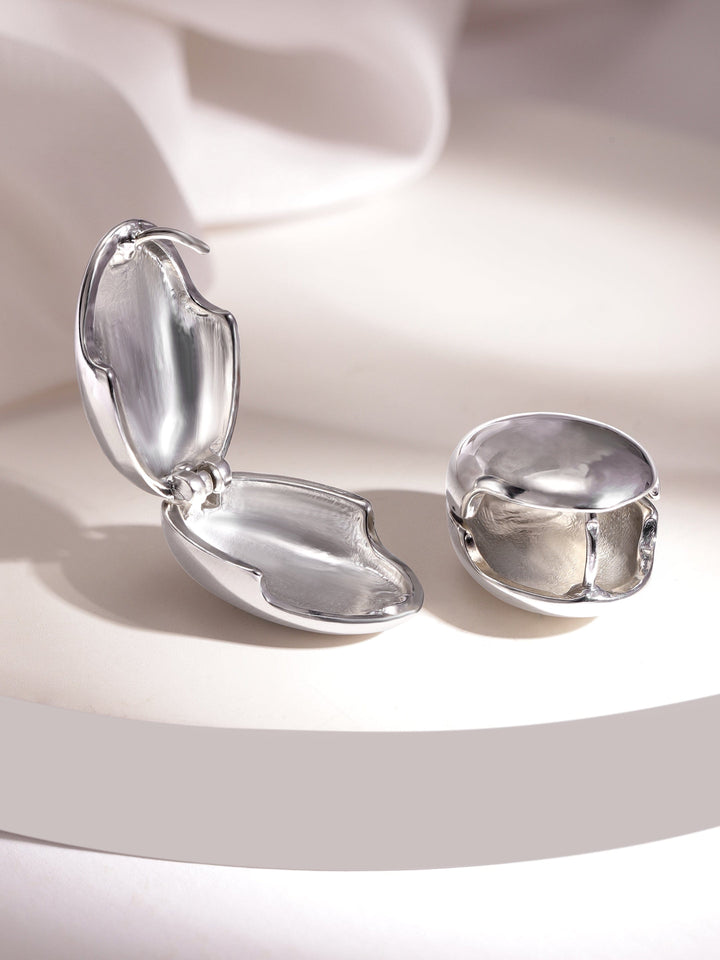 Rubans Voguish Silver-Plated Oval Studs Earrings Earrings