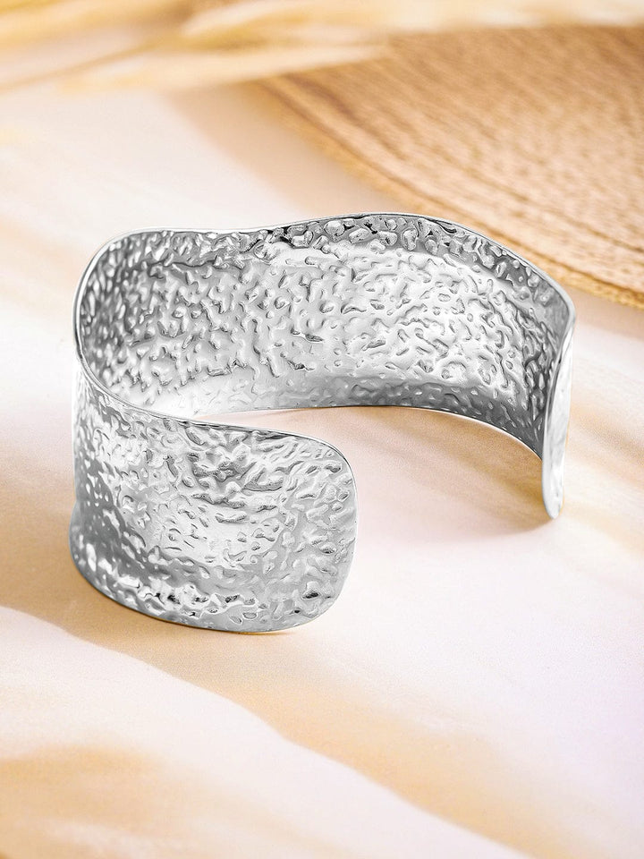 Rubans Voguish Silver Plated Stainless Steel TarnishFree Waterproof Hammered Cuff Bracelet Wristwear
