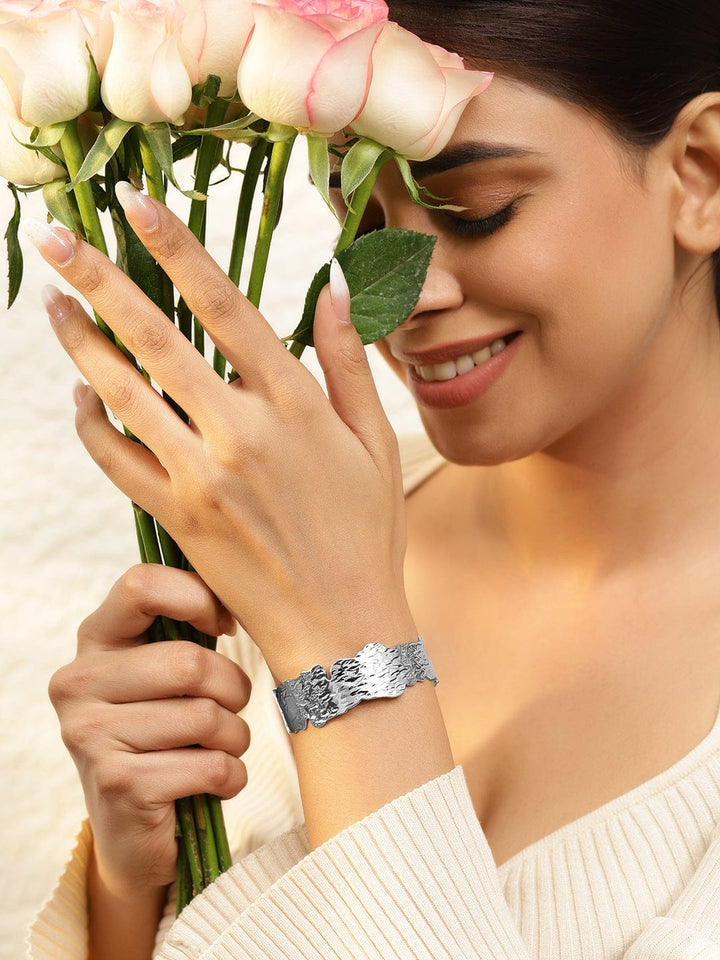 Rubans Voguish Silver Plated Stainless Steel TarnishFree Waterproof Textured Cuff Bracelet Bangles & Bracelets