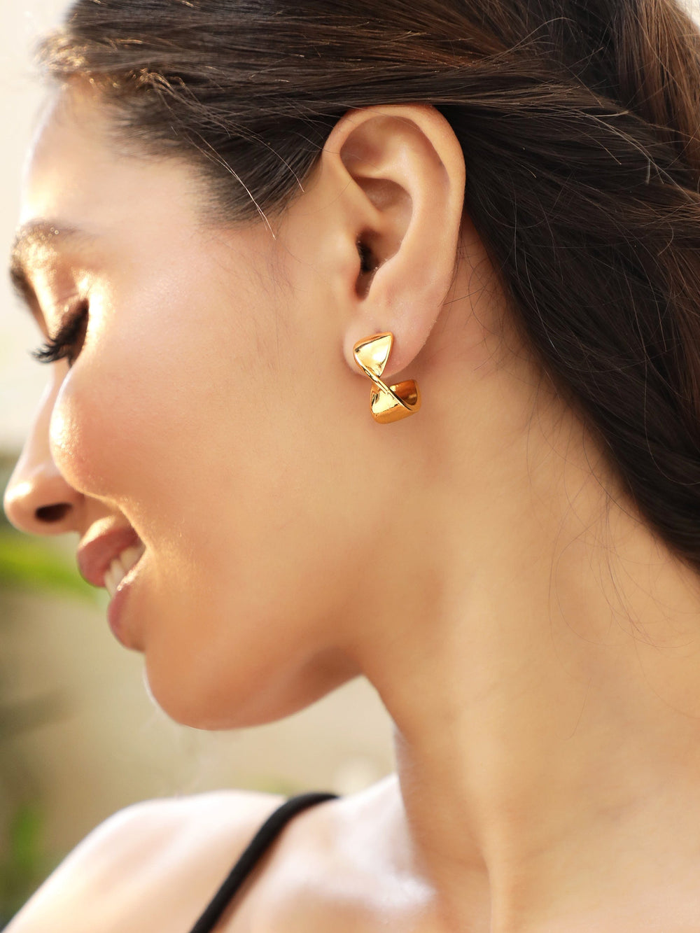 Set Of 2 Gold-Plated Floral Half Hoop Earrings Earrings