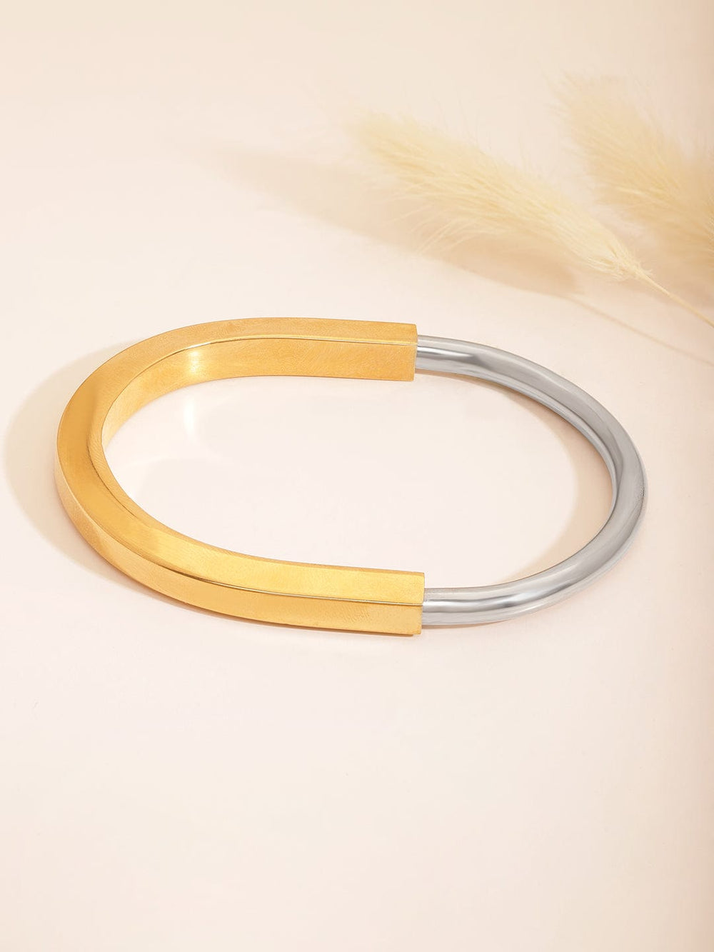 Stainless Steel  18 KT Gold Plated  Waterproof  tarnish-free  Domed Oval Lock Bracelet Bangles & Bracelets