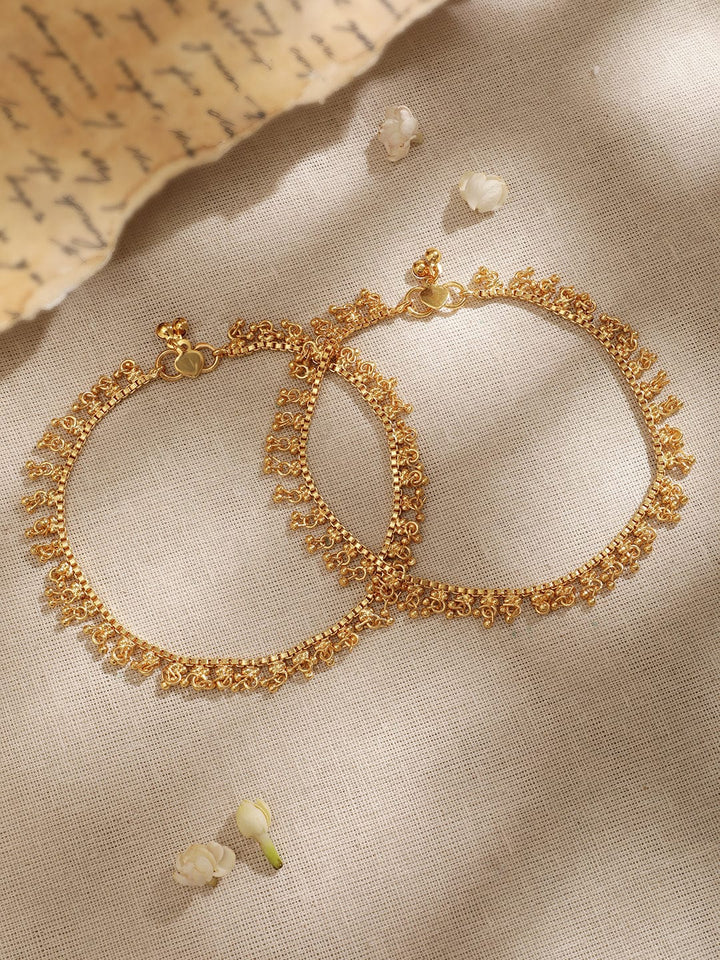 Timeless Beauty 22K Gold-Plated Linked Chain Anklet Anklet