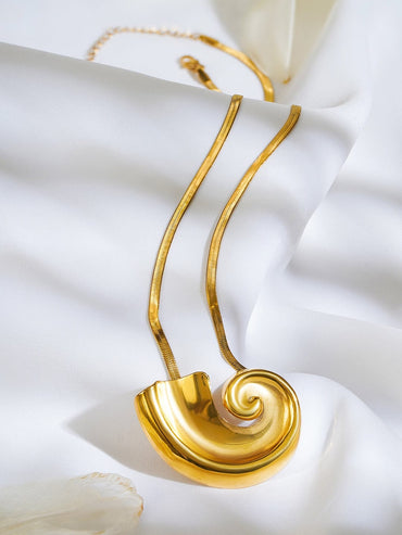 Trendy Shell Charm Statement Necklace Chain Necklace & Chains