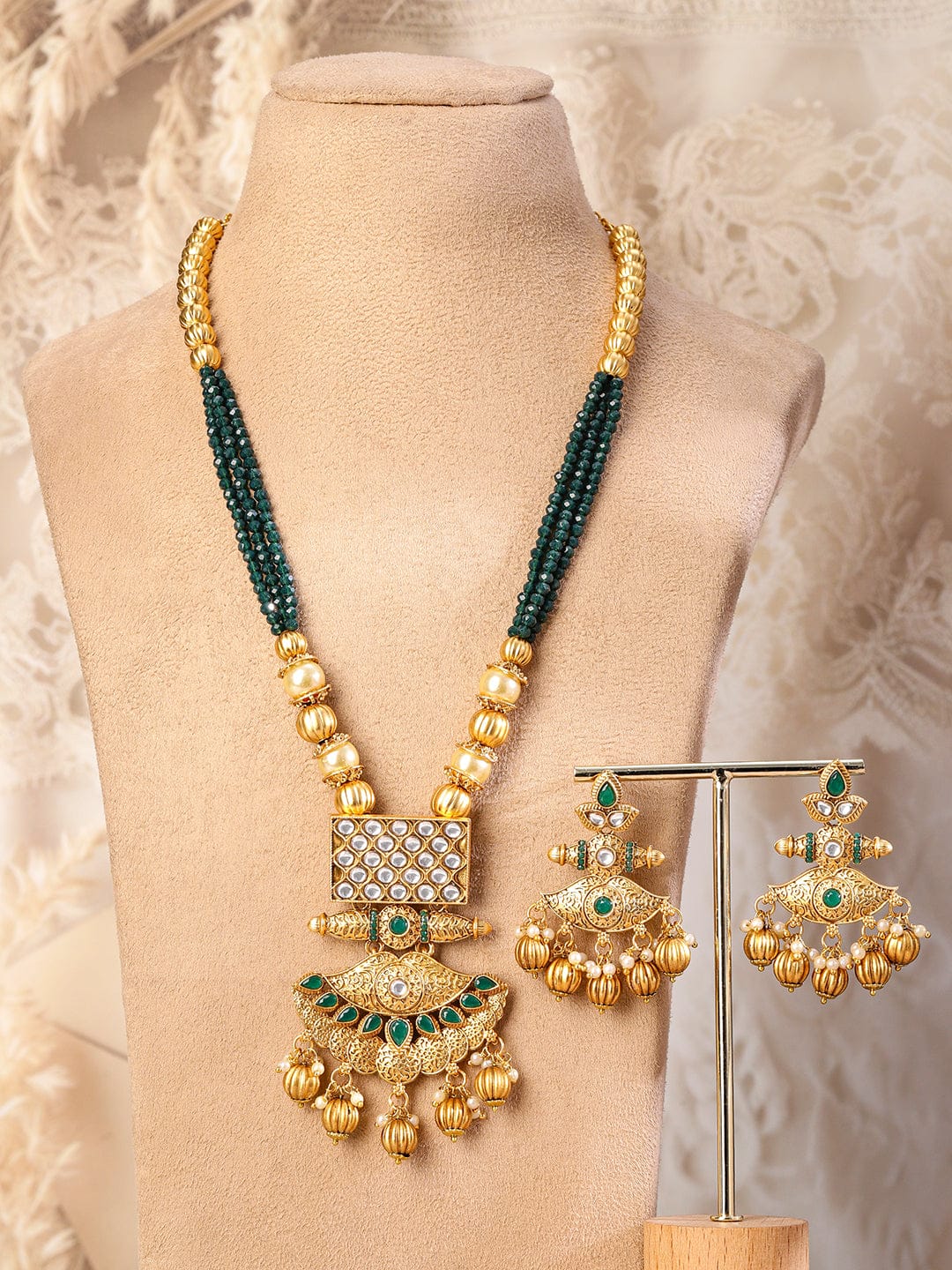 Vintage Luxe Green & Golden Necklace Set Jewellery Set