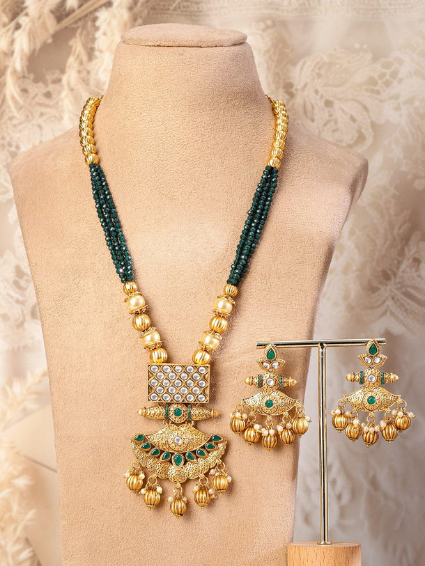 Vintage Luxe Green & Golden Necklace Set Jewellery Set