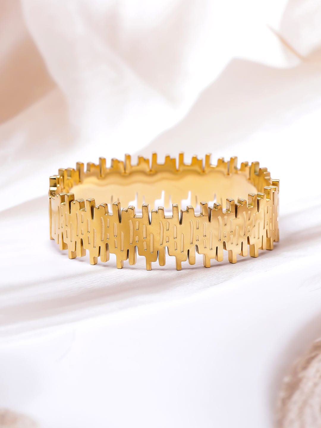 Voguish 22K Gold Plated Stainless Steel Tarnish-Free Waterproof Modern Textured Bracelet Bracelet