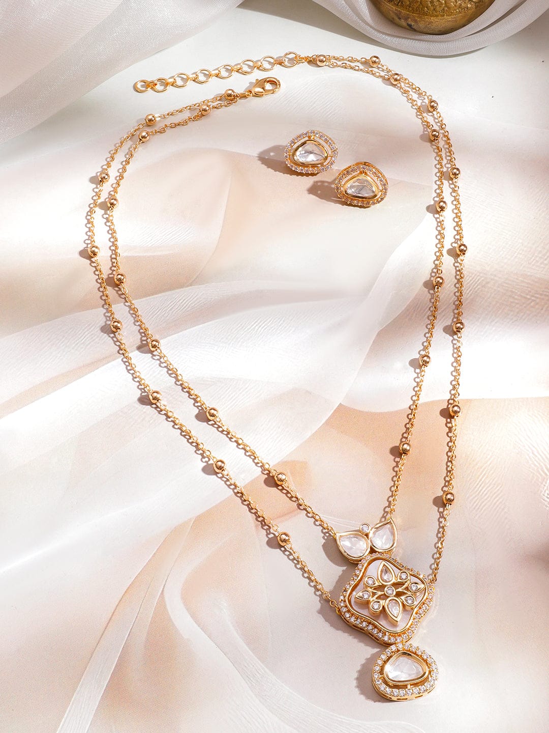 White Blossoms Kundan Necklace Set Jewellery Set