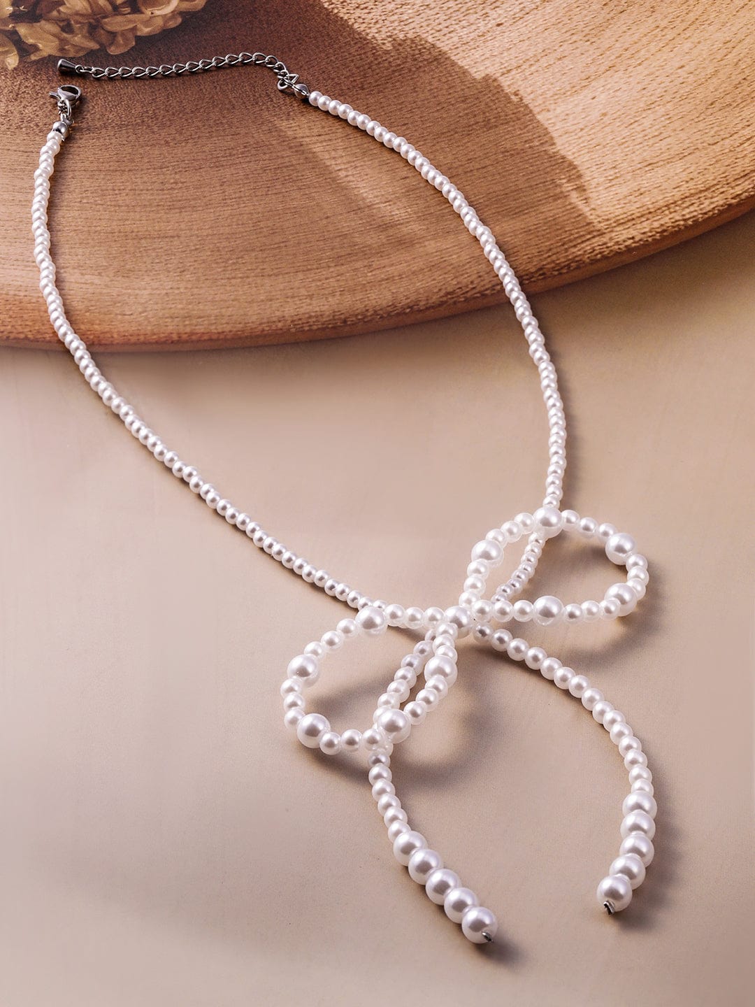 White Pearl Bow Necklace with Silver-Plated Clasp Necklace