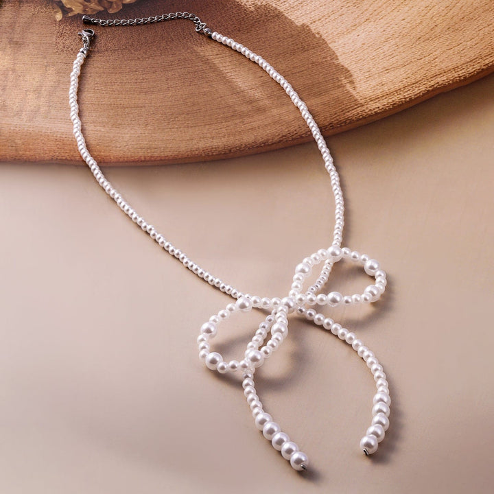 White Pearl Bow Necklace with Silver-Plated Clasp Necklace