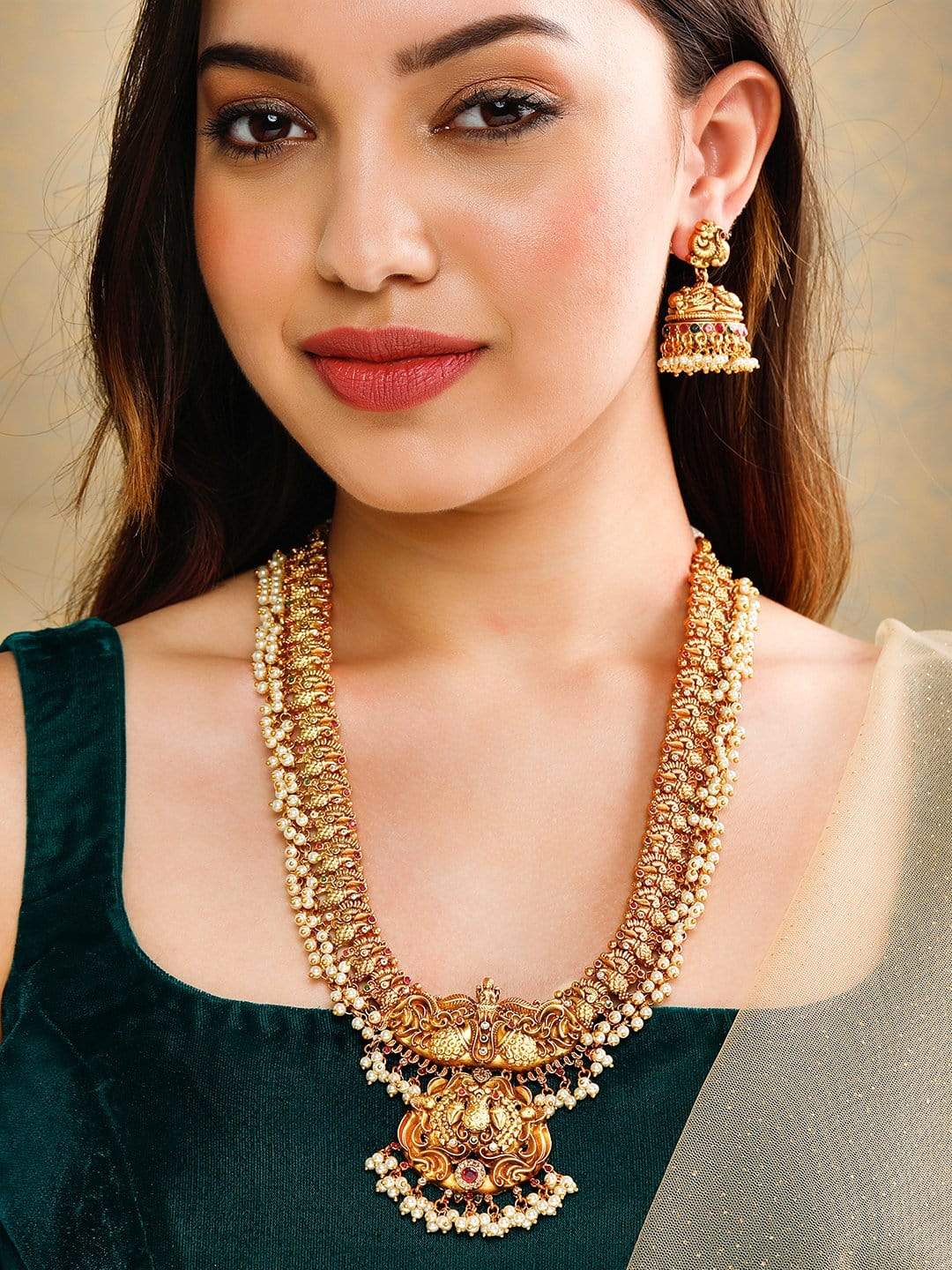 Rubans Gold Plated Pearl Hangings Necklace Set.