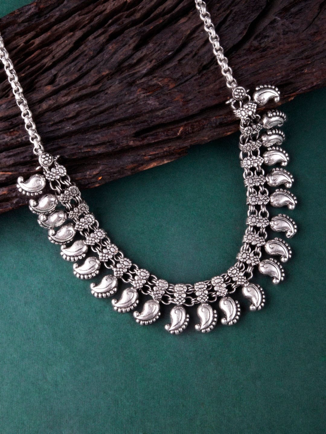 Rubans Silver-Toned Statement Necklace Chain & Necklaces