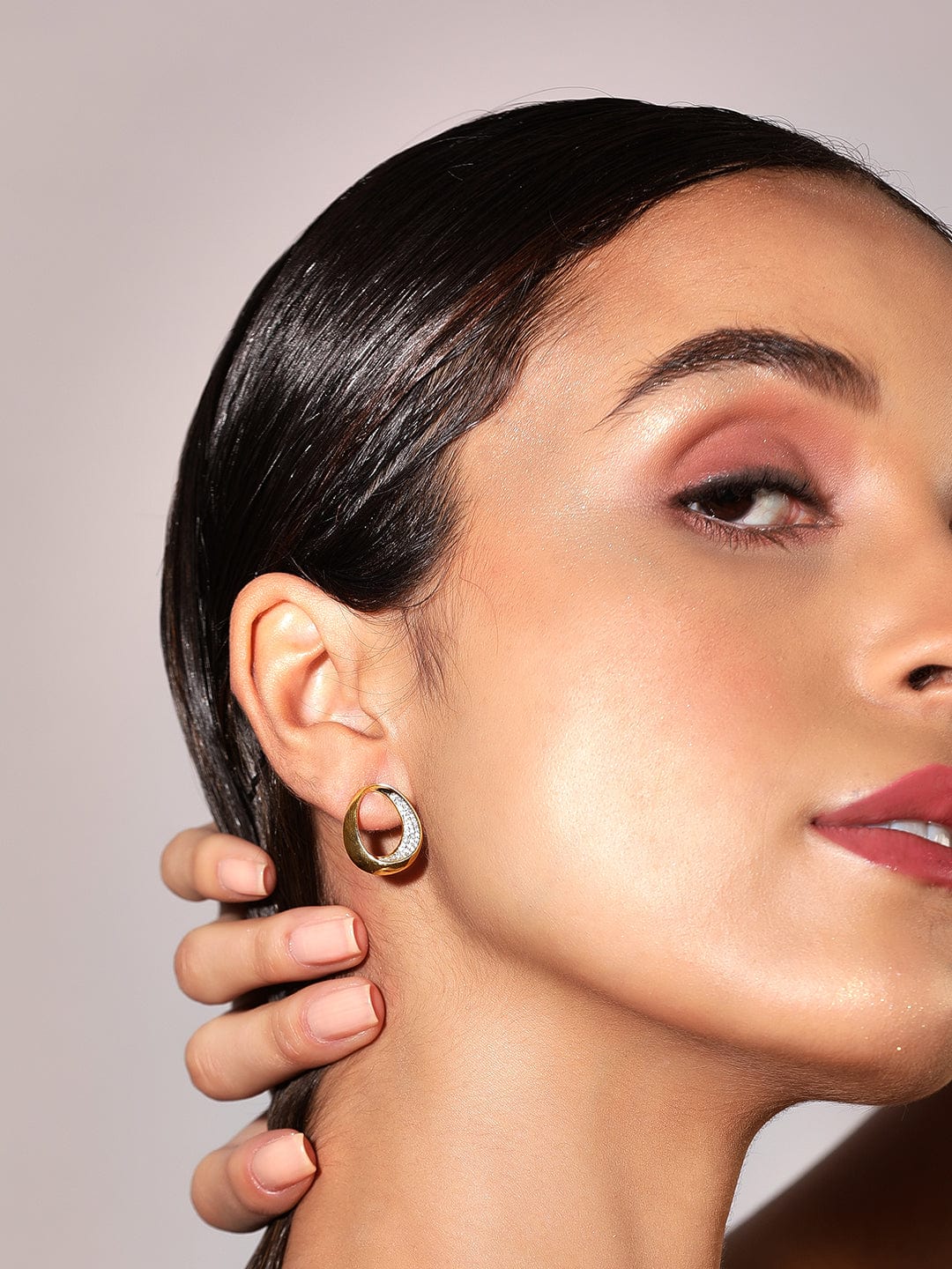 Rubans Voguish Women Gold-Toned Contemporary Stud Earrings Earrings